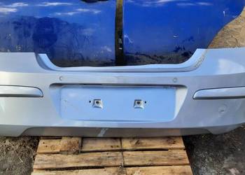 zderzak tylny z czujnikami PDC Opel Astra H 5drzwi hb lak. Z157