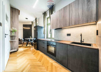 Dwupoziomowe loftowe mieszkanie kamienica Jeżyce