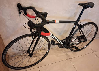 Duży rower szosowy Triban 500 stan bardzo dobry koła 28