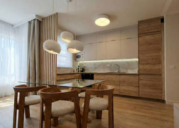 Nowoczesne 3 pokoje przy Metrze Bródno – Klimatyzacja | Garaż