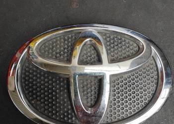 COROLLA VERSO II ZNACZEK EMBLEMAT ZDERZAKA PRZÓD