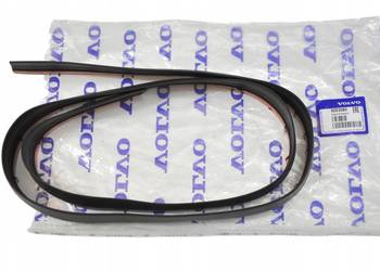 VOLVO V70 uszczelka listwa tylnego zderzaka OE 9203080 VOLVO V70 uszczelka listwa tylnego zderzaka OE 9203080