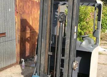 Wózek wysokiego składowania CROWN