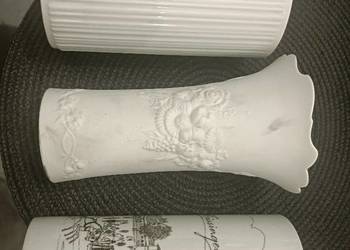 Stare, autorskie wazony ze szkła i porcelany sygnaturami