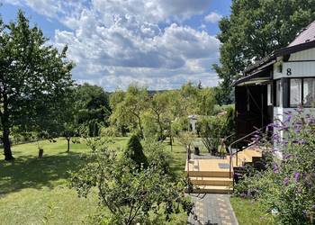 Twój azyl w Starachowicach. Duża działka (11 arów) z domem blisko natury.