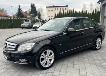 Piękny Mercedes-Benz C klasa Avantgarde C180