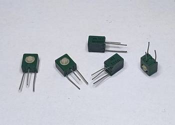 Potencjometr montażowy 500 Ohm VRN