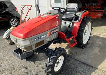 Traktor Yanmar F200S | Traktor 4x4 z TUZ