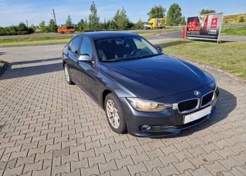 BMW Seria 3 318d Touring Blue Performance Sport Line