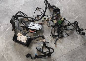 Wiązka instalacja silnika skrzynka bezpieczników Ford Focus MK3 1.6 Ti-VCT