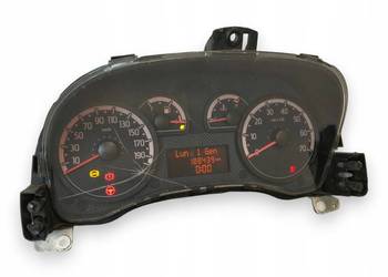 LICZNIK ZEGARY Fiat Panda II LIFT 1.2 8V Benzyna 188 439km europa