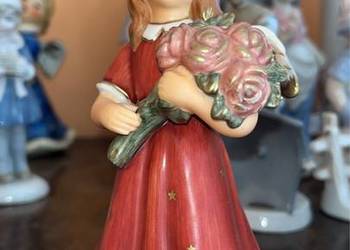 Figurka Goebel. Aniołek A Rose is Blooming, A