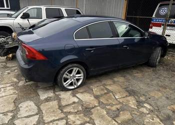 Volvo s60 t6 t5 2013r czesci