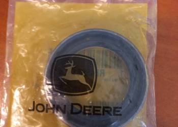 RE45921 Uszczelniacz wału napędowego JOHN DEERE