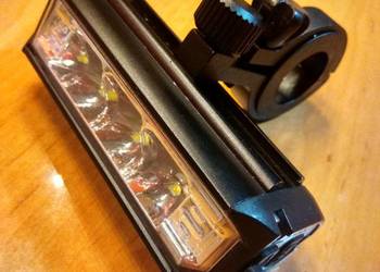 Lampka światło do roweru przód,mocna i solidna,nowy zestaw Lampka światło do roweru przód,mocna i solidna,nowy zestaw