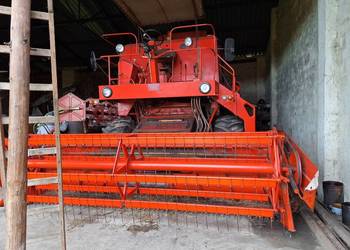 Kombajn Bizon Super Z056