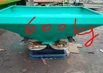 Rozsiewacz wapna nawozów