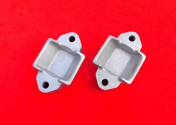 2x wspornik aluminiowy podstawa resora pod resor Fiat 126p 126 NOWE
