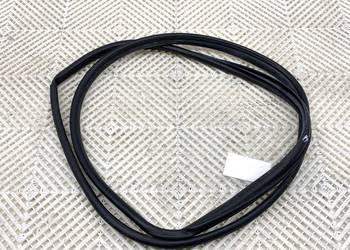 USZCZELKA DRZWI PRZÓD PRAWA TOYOTA AURIS II Kombi 13-18