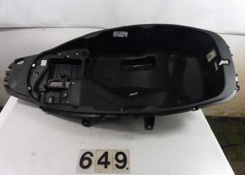 Piaggio MP3 500 wypełnienie pod siedzenie 14-20r. A649
