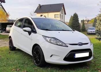 Ford Fiesta 1.25 82 KM 2010r. 5 drzwi