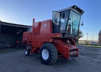 Kombajn Bizon Z056