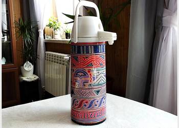 Duży termos z pompką 1,5l w kolorowe wzory zabytek PRL