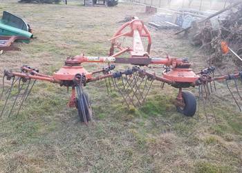 Zgrabiarko Przetrząsarka KUHN grs25 uszkodzona.