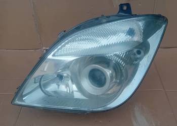 Mercedes Sprinter W906 Xenon reflektor, lampa prawy przód.