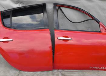 MITSUBISHI L200 IV DRZWI PRZEDNIE TYLNE PRAWE