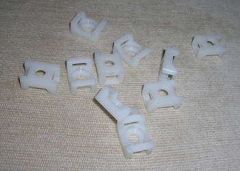 uchwyt gniazdo do opasek kablowych do 3,6mm 10szt
