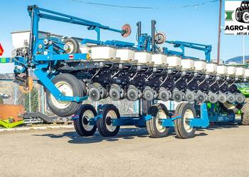 KINZE 3600 - 2006 ROK - 12 RZĘDOWY + ZBIORNIK NA NAWÓZ I MIKROELEMENTY