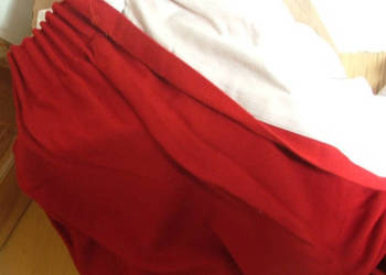 Czerwone jak wino grube kryjąca zasłona z podszewka, kolor n