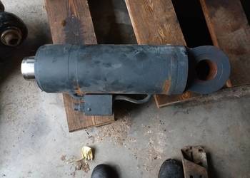 Siłownik hydrauliczny duży 200kg.