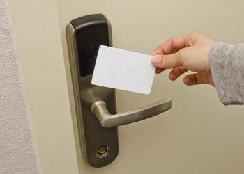 Dorabianie breloków i kart zbliżeniowych RFID