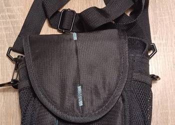 pokrowiec do aparatu Hama Canberra czarno niebieski