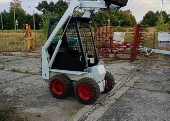 Ładowarka bobcat 331 z osprzętem