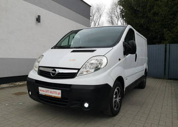 Opel Vivaro 2.0 CDTI 115KM Klima HAK Ledy 3 osobowy Tylne Drzwi Gwarancja