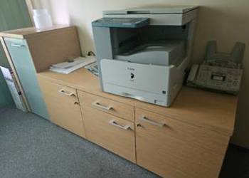 Syndyk sprzeda wyposażenie biurowe, meble, akcesoria i inne - 50% ceny