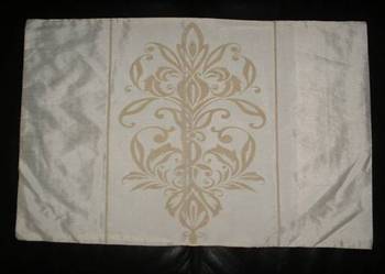Prawie nowa poszewka na poduszkę 70 cm x 45 cm beż
