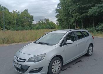 Opel Astra J 2013 rok !130 koni !