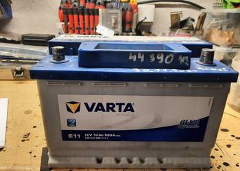 Akumlator samochodowy VARTA