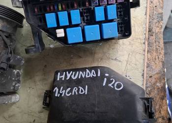 HYUNDAI I20 I 1,4 CRDI skrzynka bezpieczników