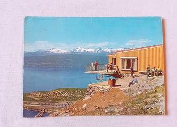 Pocztówka : Narwik, widok na morze i góry Herjangen. Norwegia, 1965 r.