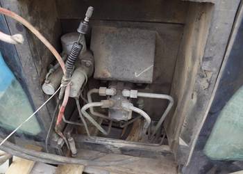 ROZDZIELACZ HYDRAULICZNY NEW HOLLAND 8870 86026868