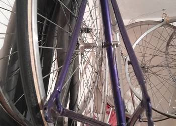 Rama do roweru szosowego z widelcem niklowanym
