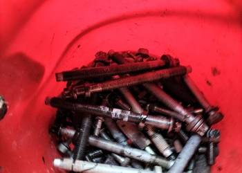 ŚRUBA NAKRĘTKA SILNIKA GŁOWICY PEUGEOT CITROEN FIAT 2.0HDI