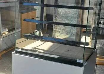 Witryna cukiernicza z obudową białą - Estera Cebea NOWA! - Dostępna! R.