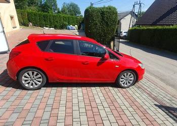 Opel Astra J