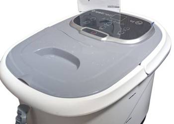 Masażer wodny do stóp Wellneo od LOMBARDi